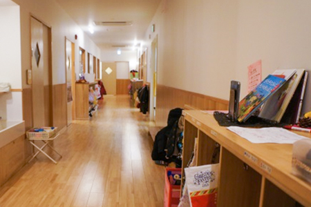 保育士の先生たちみんながお日様みたいに笑っていれば、泣いている子だって安心できるんです。＜町田園長＞