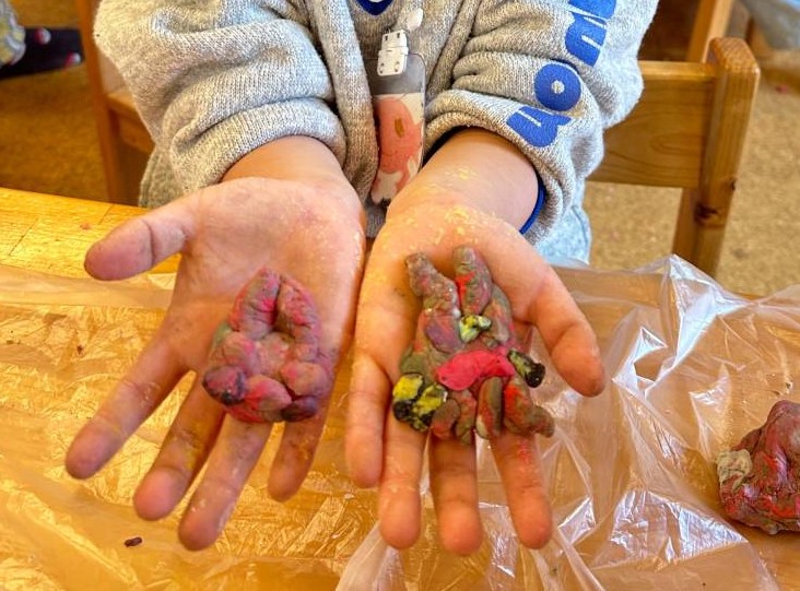 もうすぐ本当に卒園児の雨の日